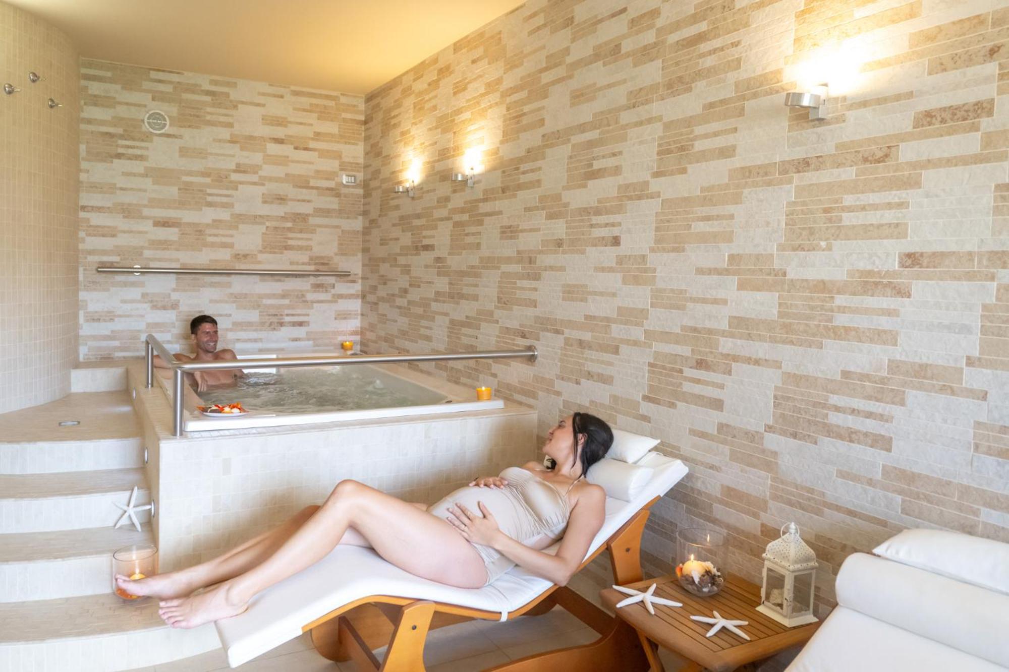 Hotel Palace Magnolia SPA Tortoreto Esterno foto