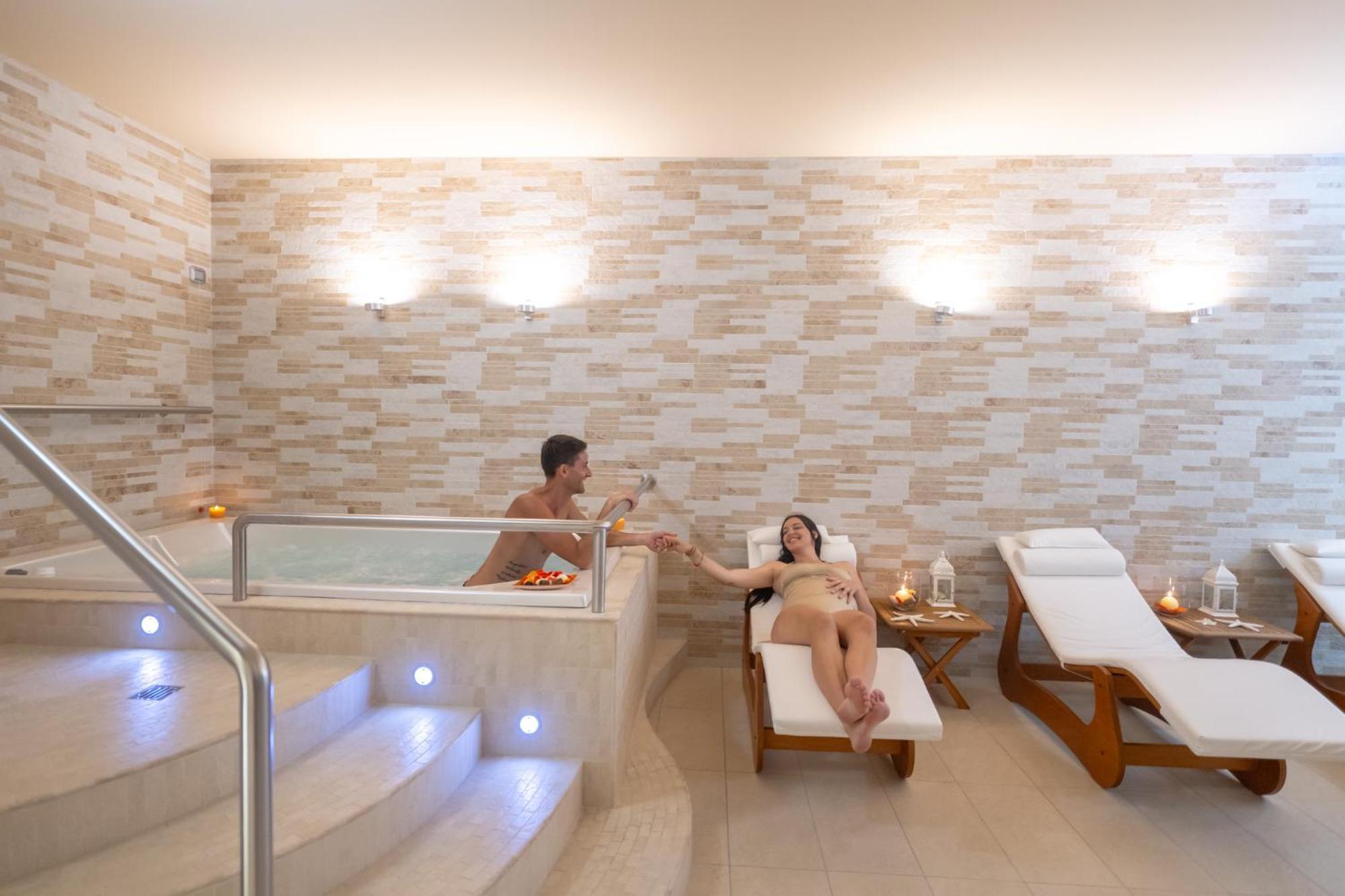 Hotel Palace Magnolia SPA Tortoreto Esterno foto