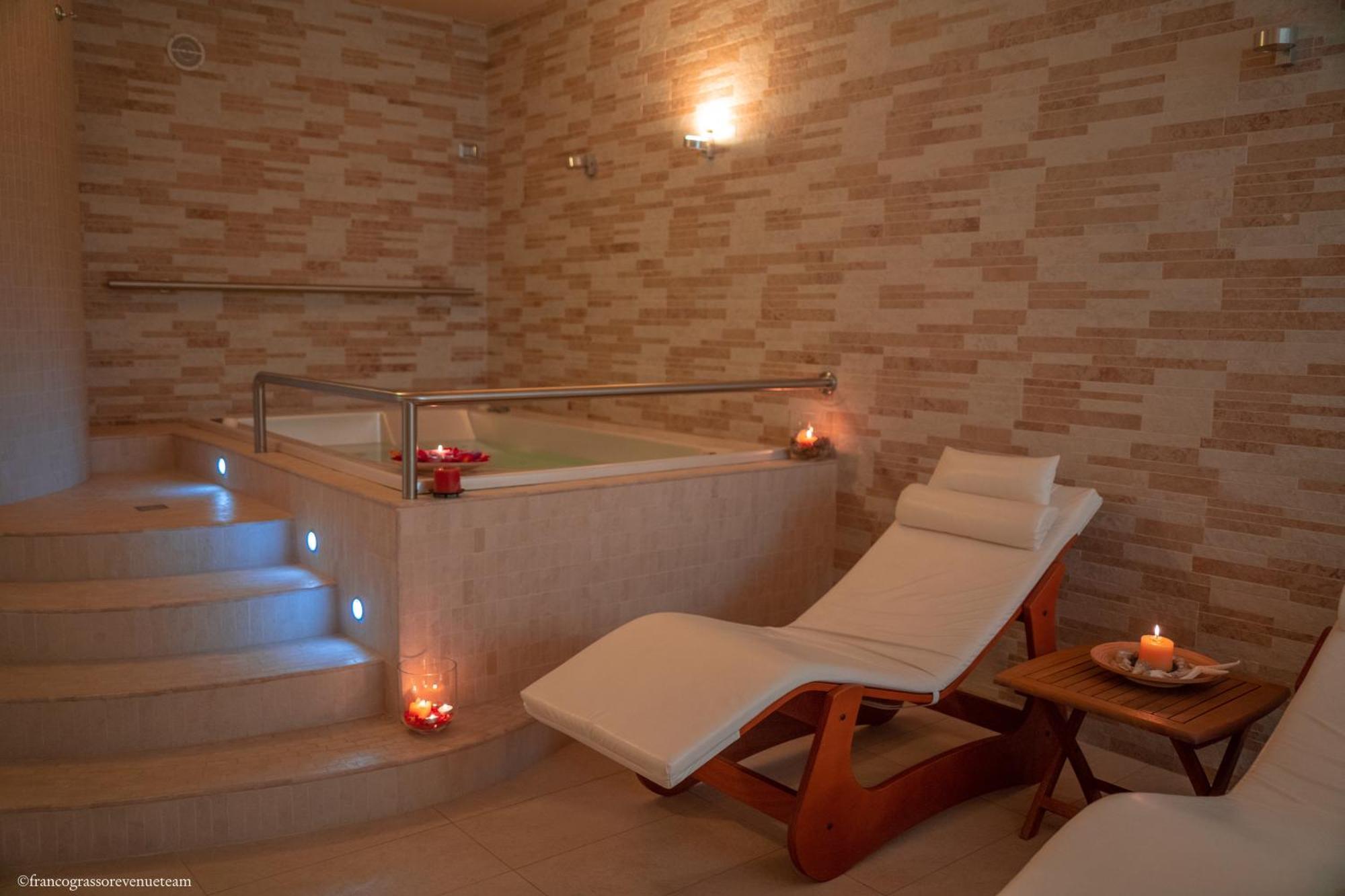 Hotel Palace Magnolia SPA Tortoreto Esterno foto